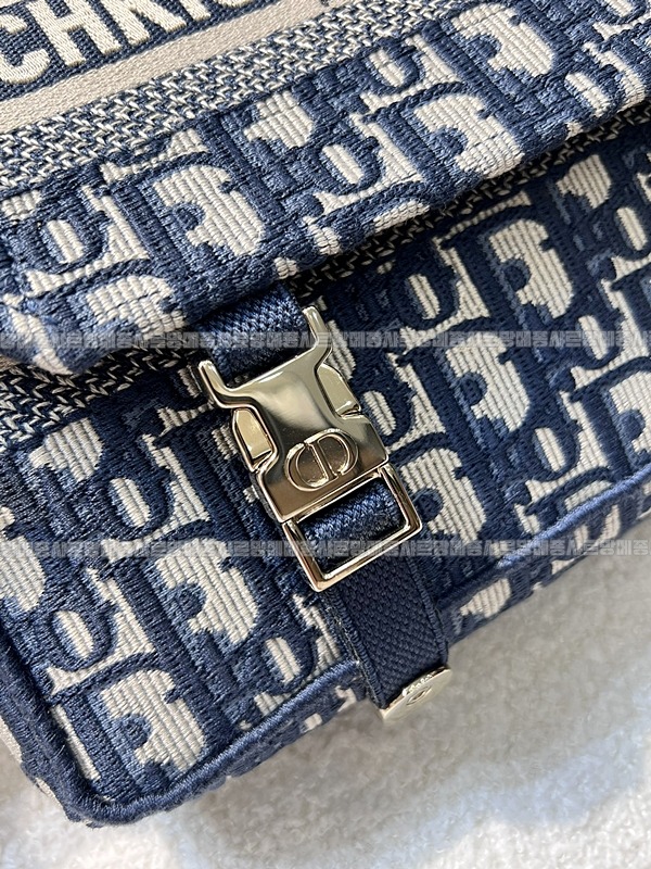 디올오블리크자수스몰숄더백   20260325-133312-010루.jpg