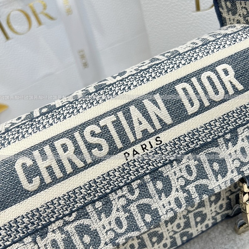 디올오블리크자수스몰숄더백   20260325-134351-005루.jpg