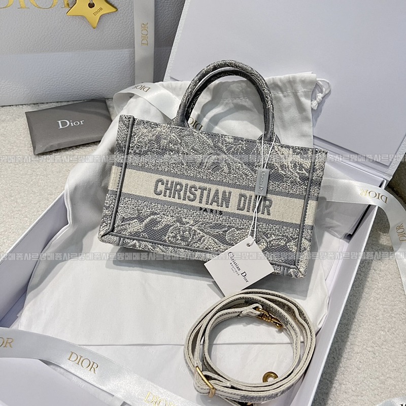 디올북토트   20260325-142322-002루.jpg