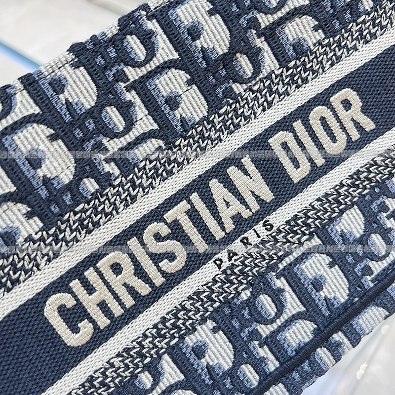 디올북토트   20260325-142923-005루.jpg