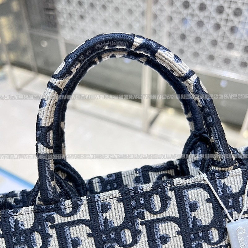 디올북토트   20260325-142923-007루.jpg