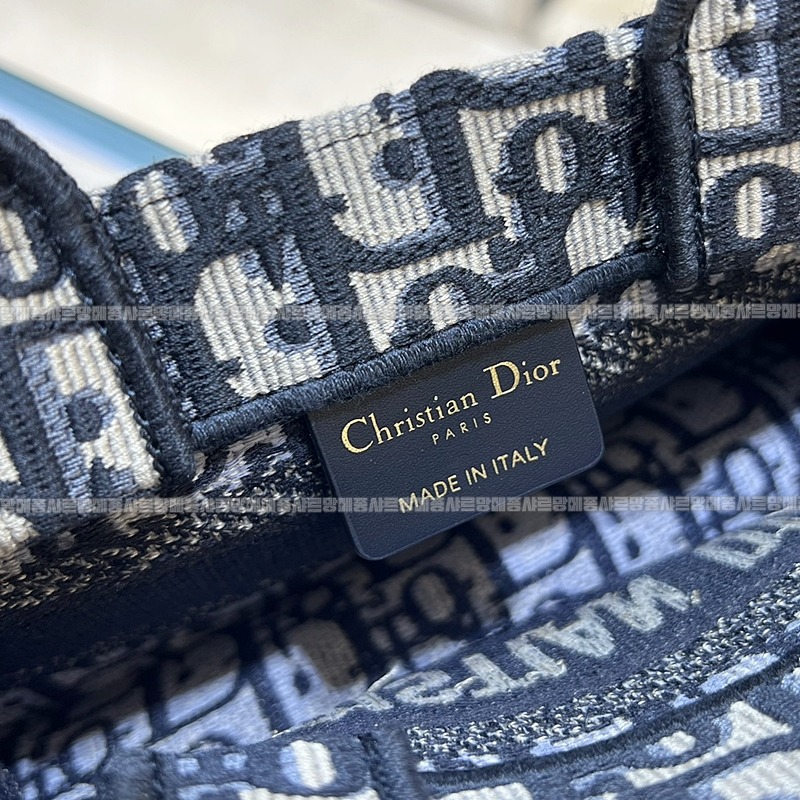 디올북토트   20260325-142923-009루.jpg