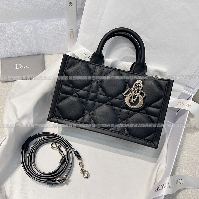 디올북토트미니백   20260325-143704-001루.jpg
