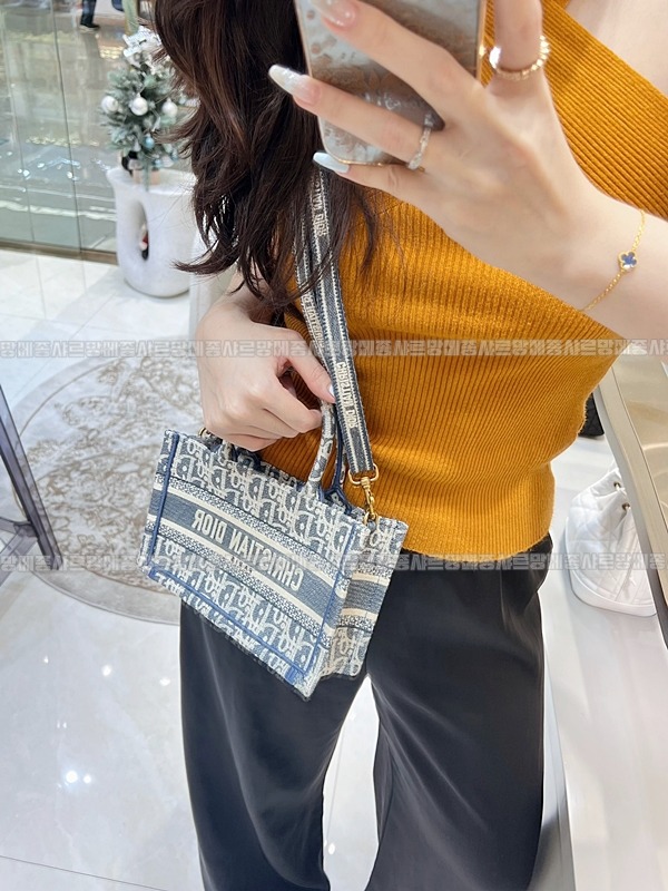 디올북토트   20260325-144505-013루.jpg