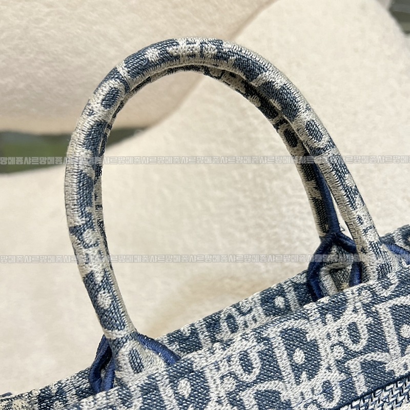 디올북토트   20260325-144504-007루.jpg