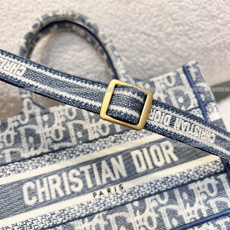 디올북토트   20260325-144504-010루.jpg