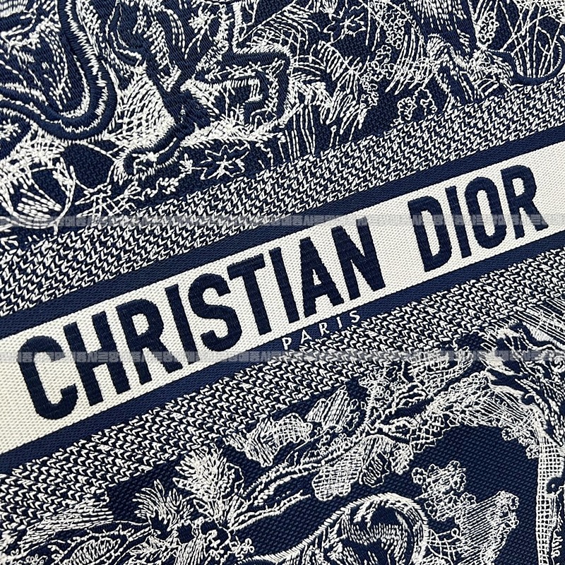 디올북토트백   20260325-150325-008루.jpg