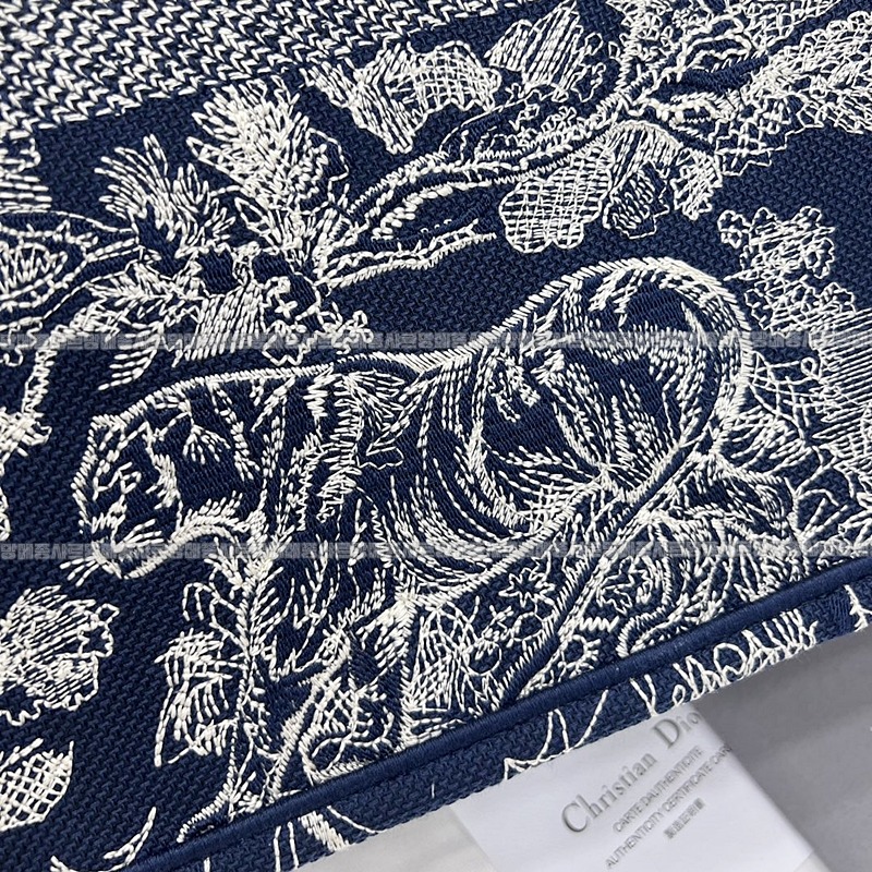 디올북토트백   20260325-150325-013루.jpg