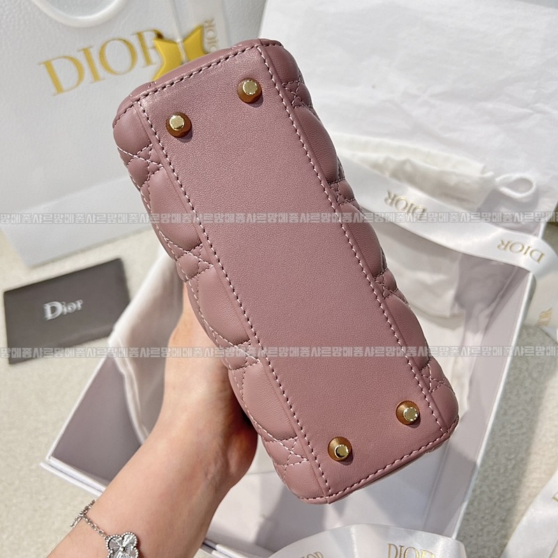 디올레이디미니백20260326-122206-005루.jpg