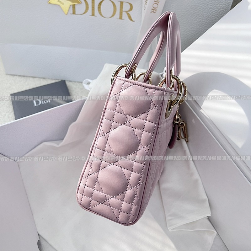 디올레이디미니백20260326-134112-002루.jpg