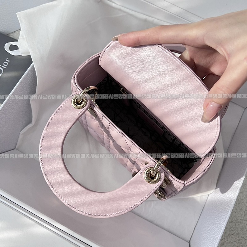 디올레이디미니백20260326-134112-005루.jpg