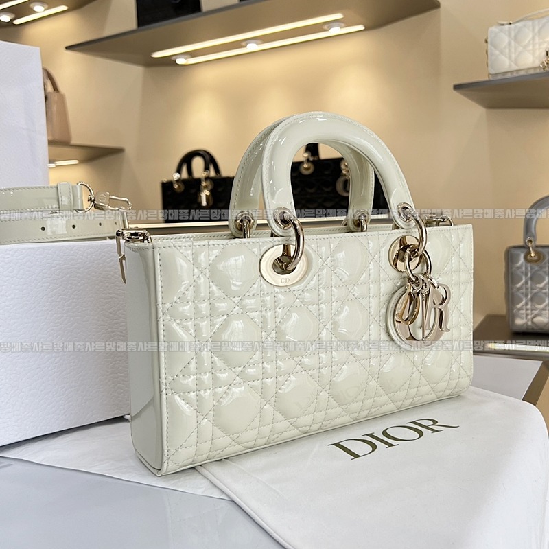 디올레이디미디움백20260328-100337-003루.jpg