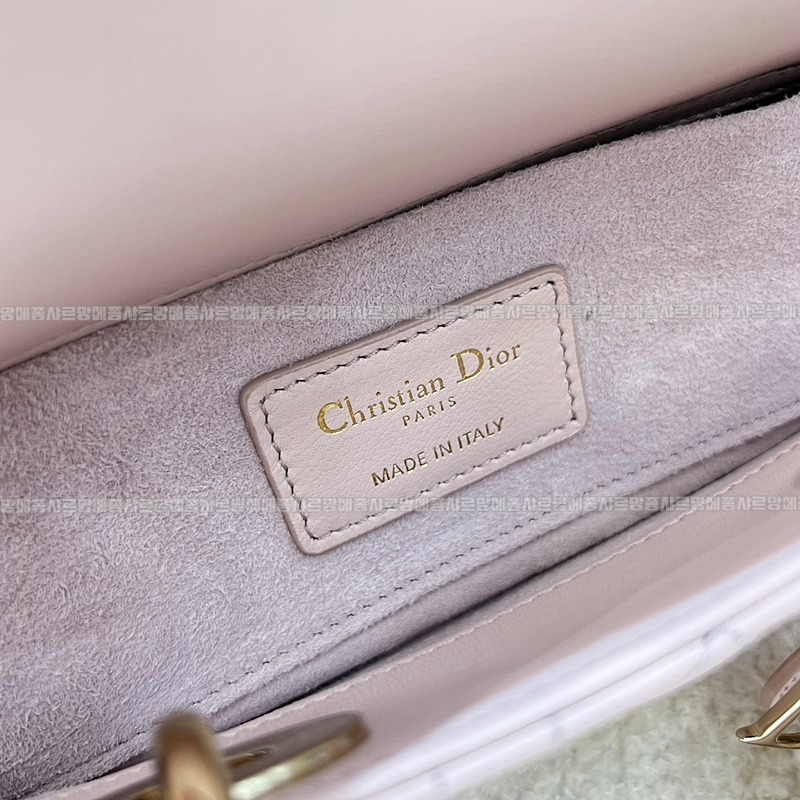 디올레이디디조이백스몰백  20260328-130137-009루.jpg