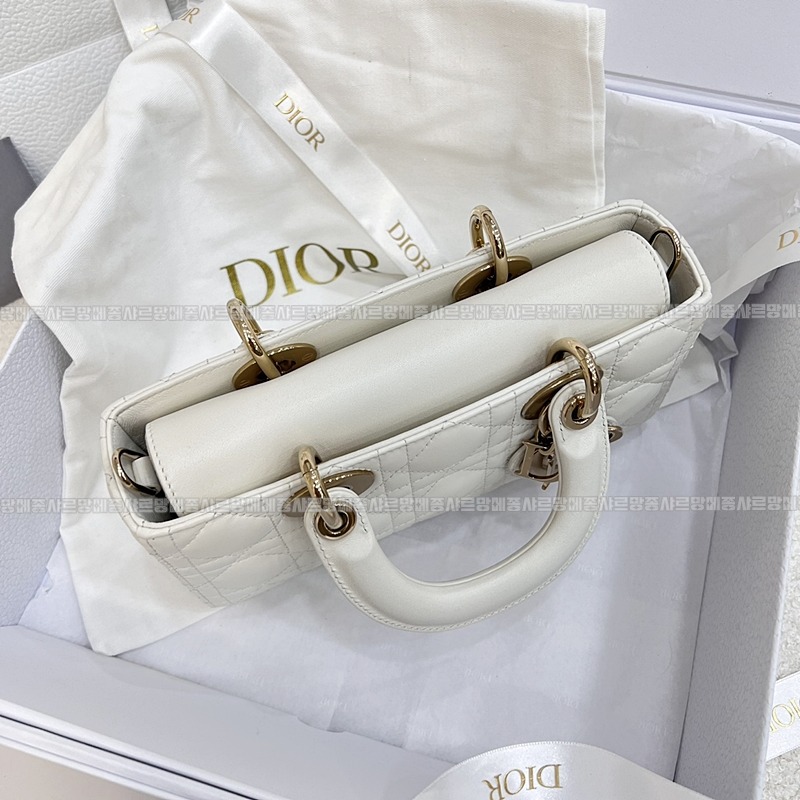 디올레이디디조이백스몰백  20260328-131509-005루.jpg