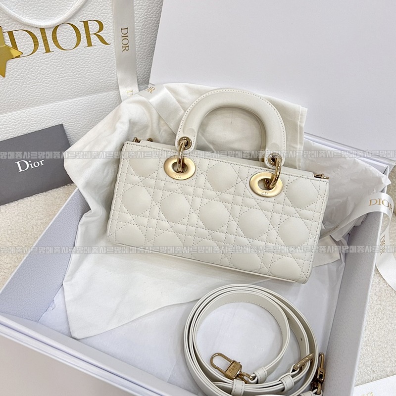 디올레이디디조이백스몰백  20260328-131508-003루.jpg