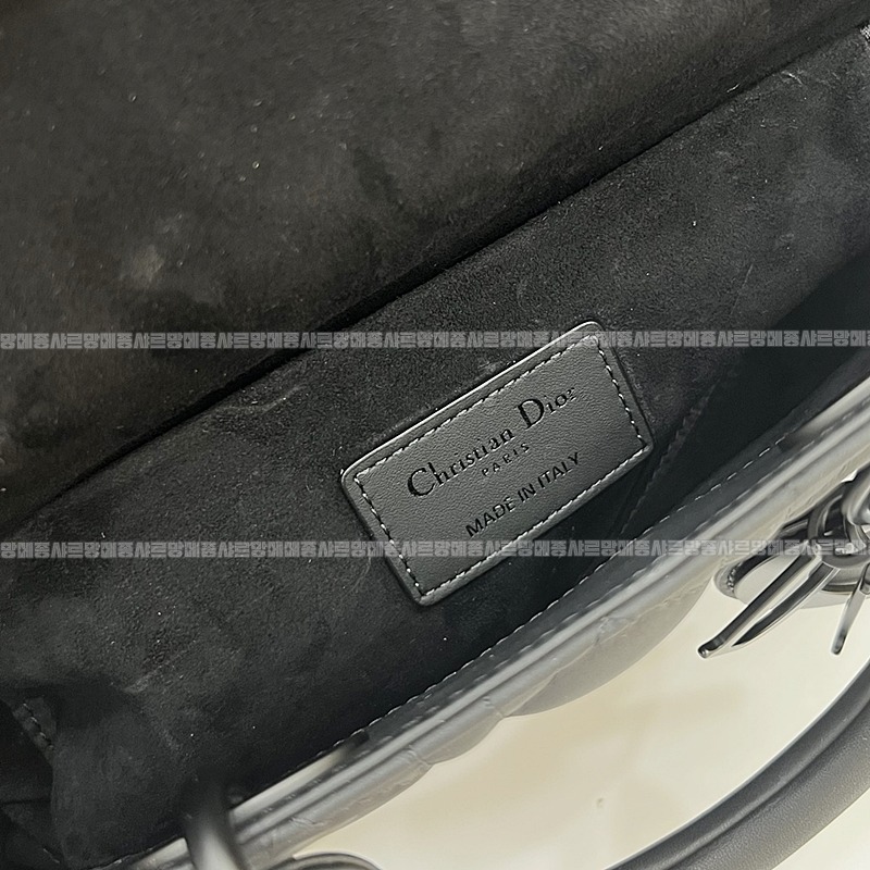 디올레이디디조이백스몰백  20260328-132445-008루.jpg