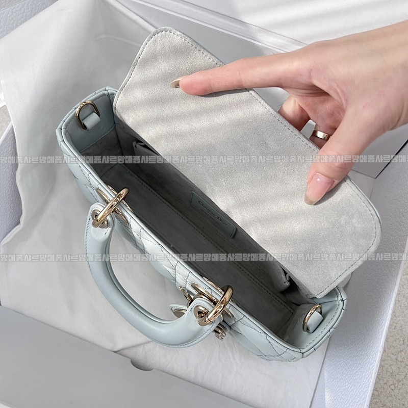 디올레이디디조이백스몰백  20260328-133244-007루.jpg