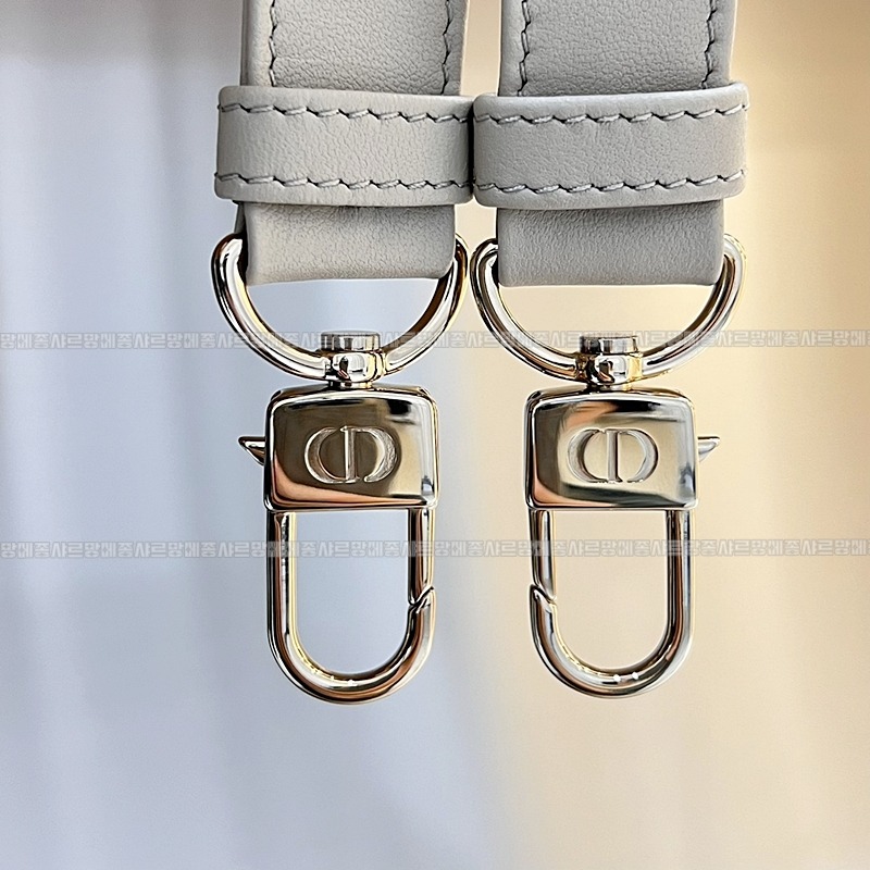 디올레이디디조이백스몰백  20260328-134704-011루.jpg