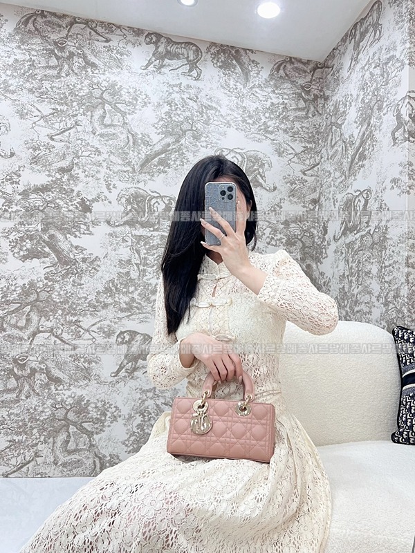 디올레이디디조이백스몰백  20260328-135637-020루.jpg