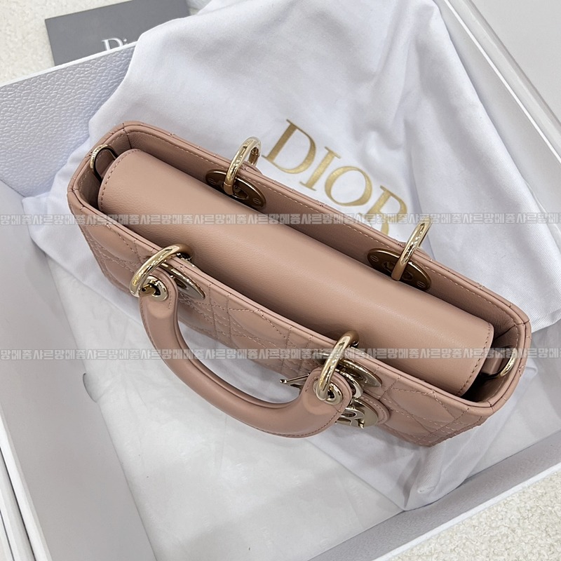 디올레이디디조이백스몰백  20260328-135634-006루.jpg