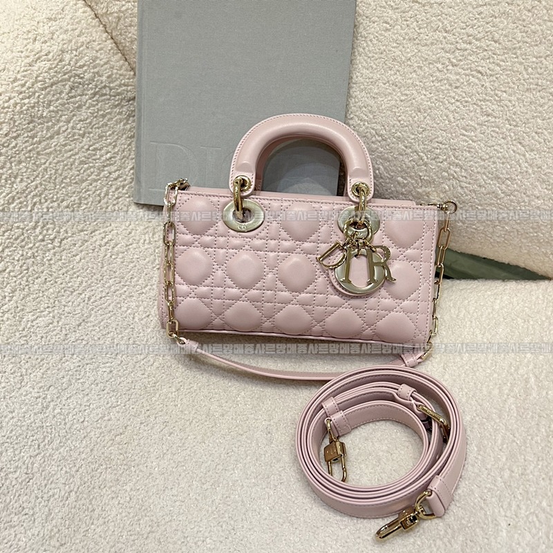 디올레이디디조이백스몰백  20260328-140017-001루.jpg