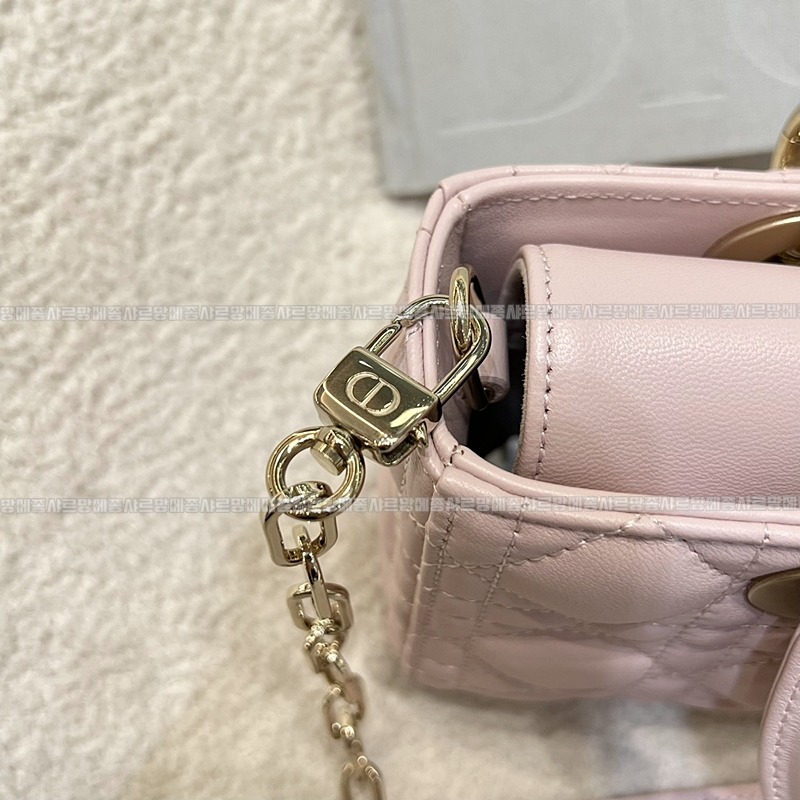 디올레이디디조이백스몰백  20260328-140018-010루.jpg