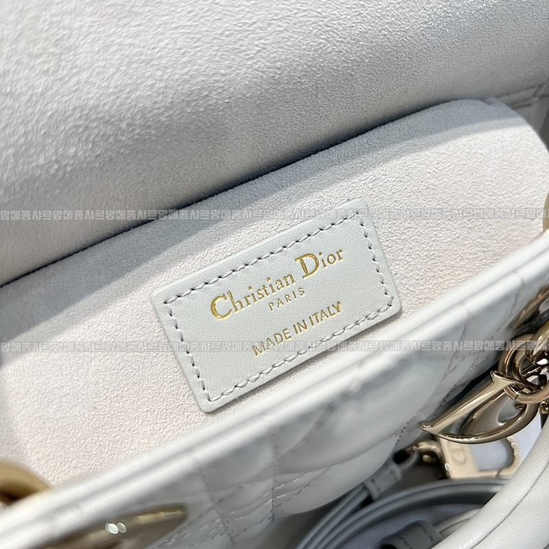 디올레이디디조이백스몰백  20260328-140257-006루.jpg