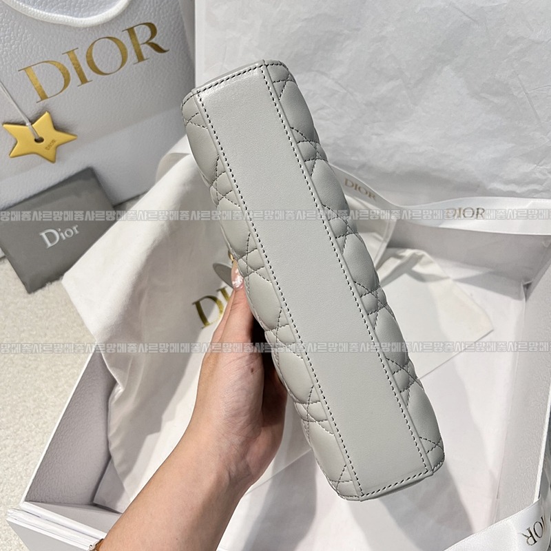 디올레이디디조이백스몰백  20260328-140258-008루.jpg