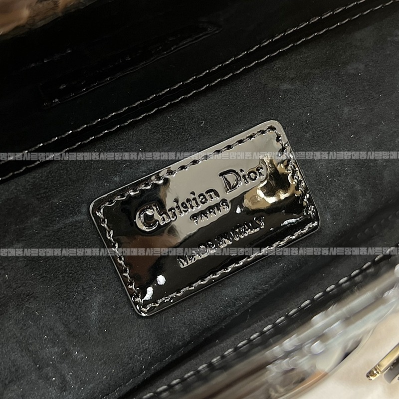 디올레이디디조이백스몰백  20260328-140526-008루.jpg