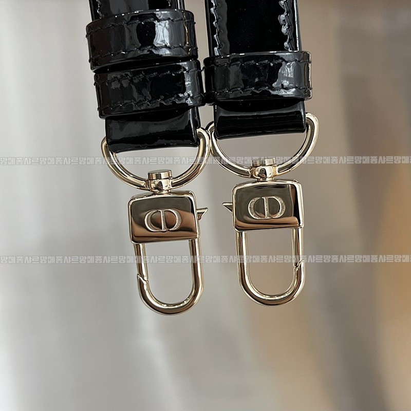 디올레이디디조이백스몰백  20260328-140526-012루.jpg