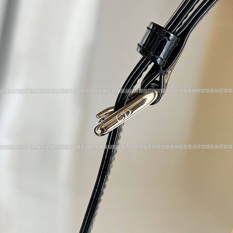 디올레이디디조이백스몰백  20260328-140527-014루.jpg