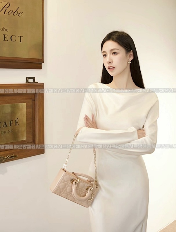 디올레이디디조이백스몰백  20260328-141123-021루.jpg