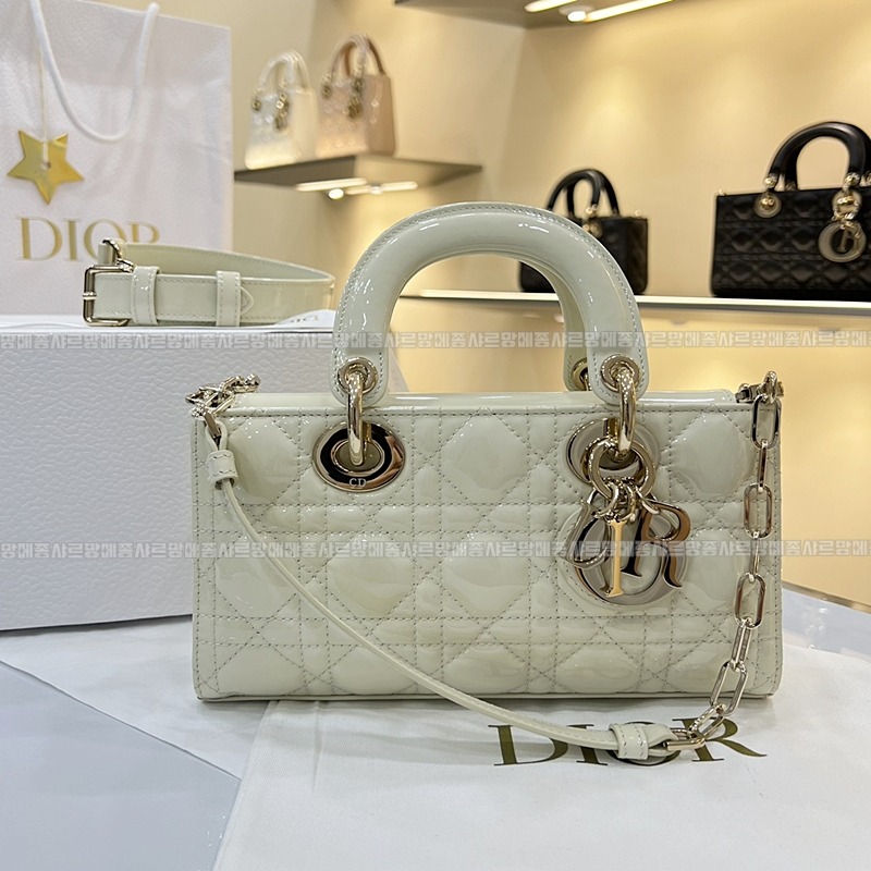 디올레이디디조이백스몰백  20260328-141352-001루.jpg