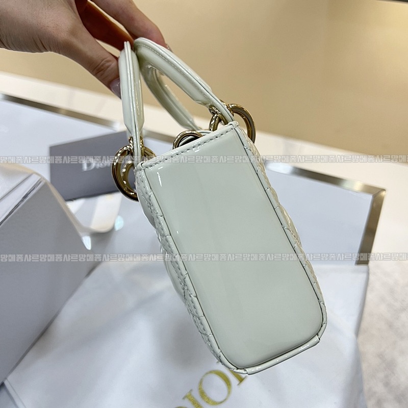 디올레이디디조이백스몰백  20260328-141352-004루.jpg