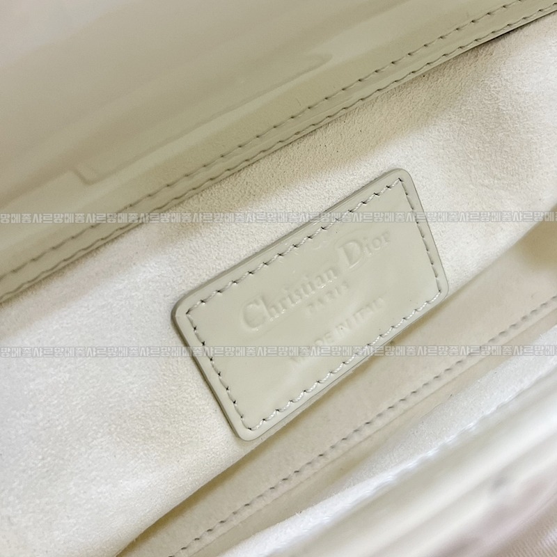 디올레이디디조이백스몰백  20260328-141353-009루.jpg