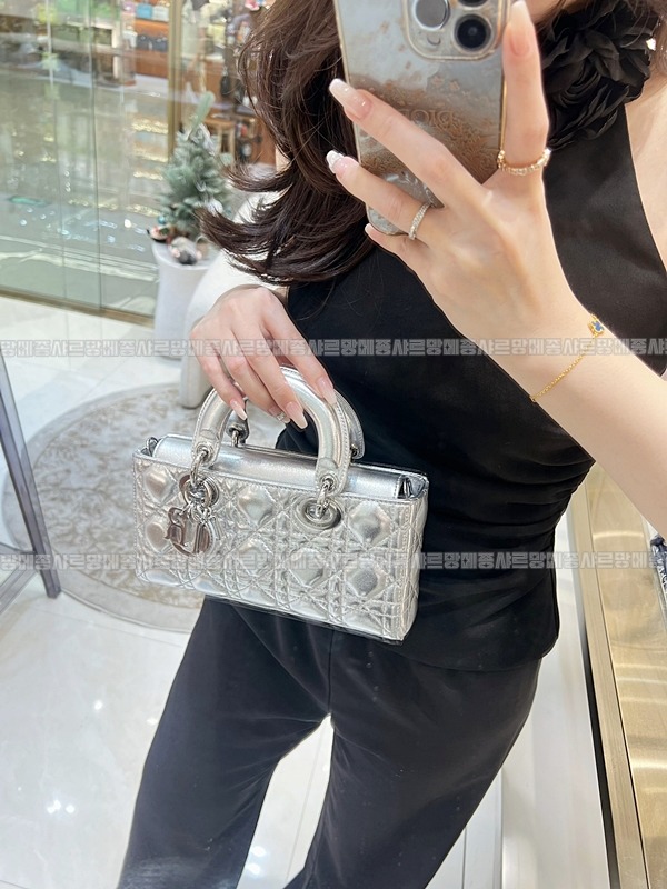 디올레이디디조이백스몰백  20260328-141658-024루.jpg