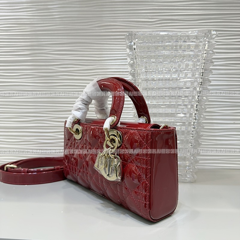 디올레이디디조이백스몰백  20260328-141931-003루.jpg