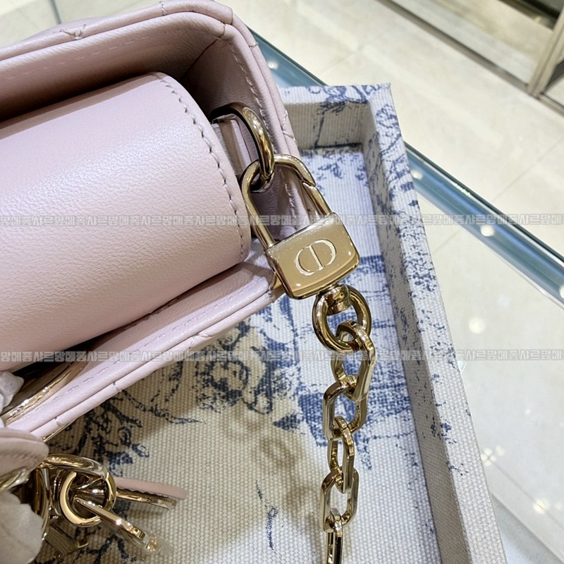 디올레이디디조이백스몰백  20260328-142203-007루.jpg