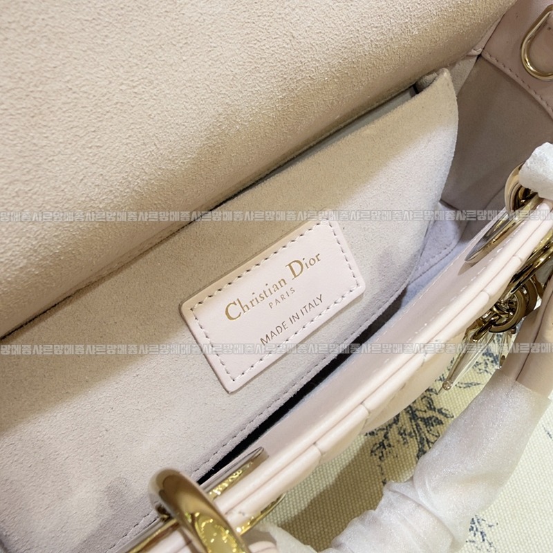 디올레이디디조이백스몰백  20260328-142203-009루.jpg