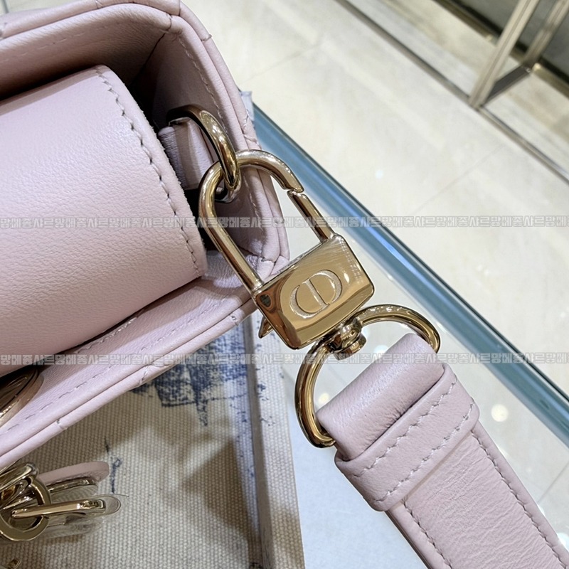 디올레이디디조이백스몰백  20260328-142203-011루.jpg