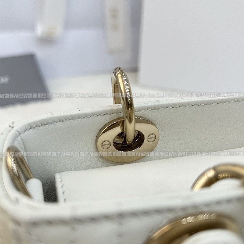 디올레이디디조이백미니백  20260328-151417-011루.jpg