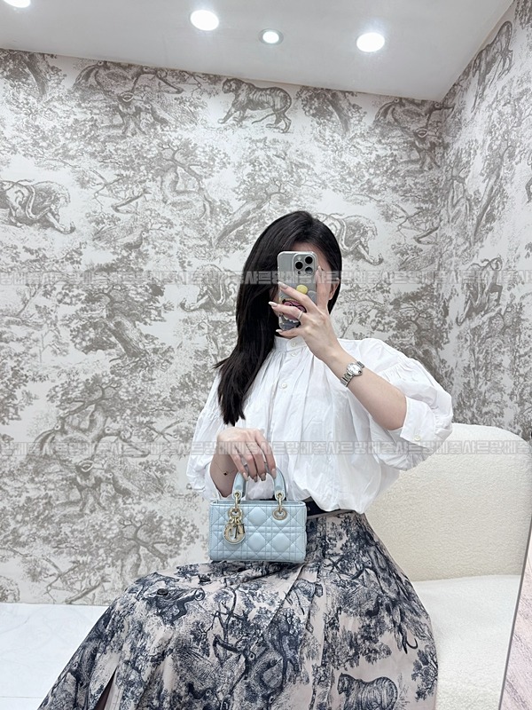 디올레이디디조이백미니백  20260328-151644-019루.jpg