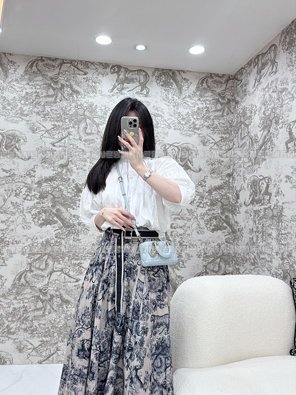 디올레이디디조이백미니백  20260328-151645-021루.jpg