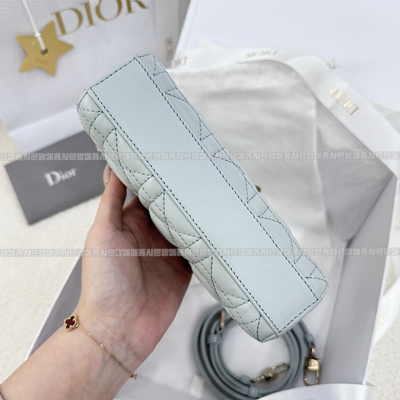 디올레이디디조이백미니백  20260328-151642-004루.jpg