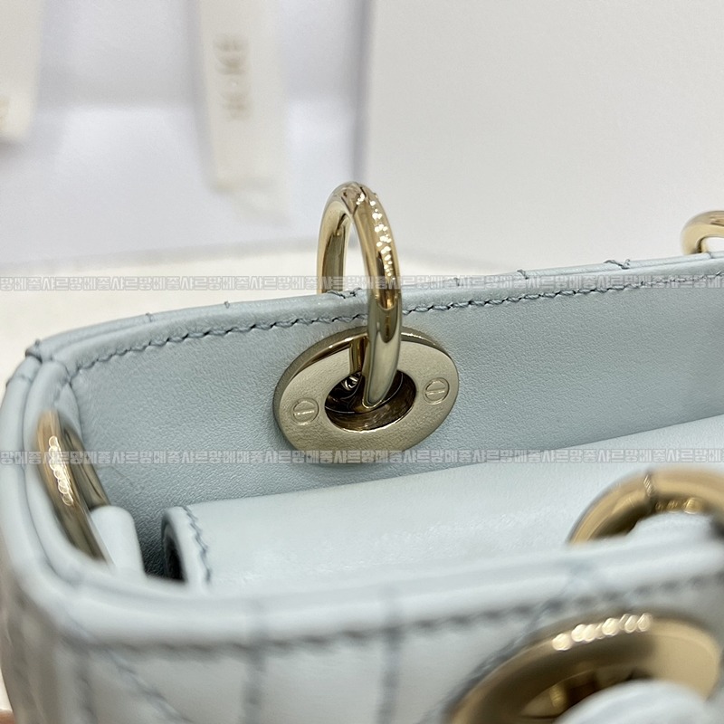 디올레이디디조이백미니백  20260328-151643-012루.jpg