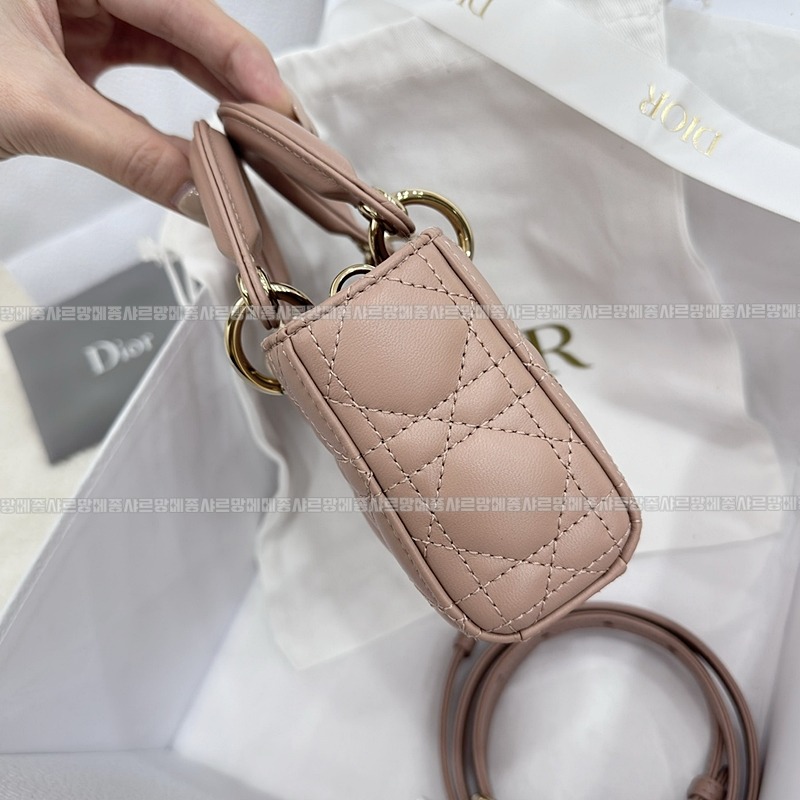 디올레이디디조이백미니백  20260328-151950-003루.jpg