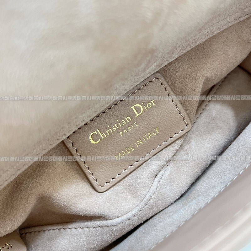 디올레이디디조이백미니백  20260328-151951-008루.jpg