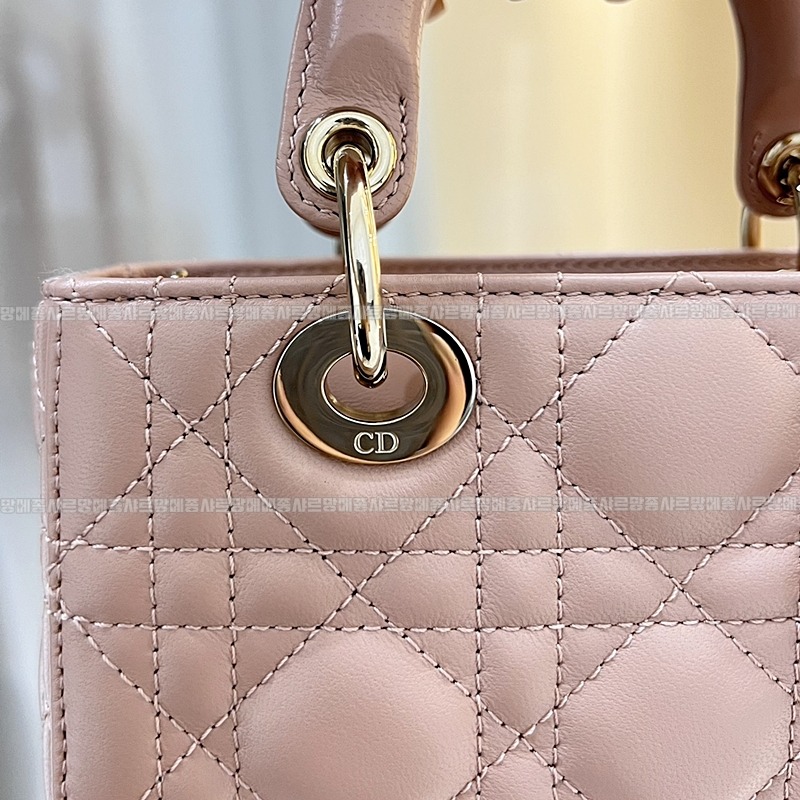 디올레이디디조이백미니백  20260328-151951-011루.jpg