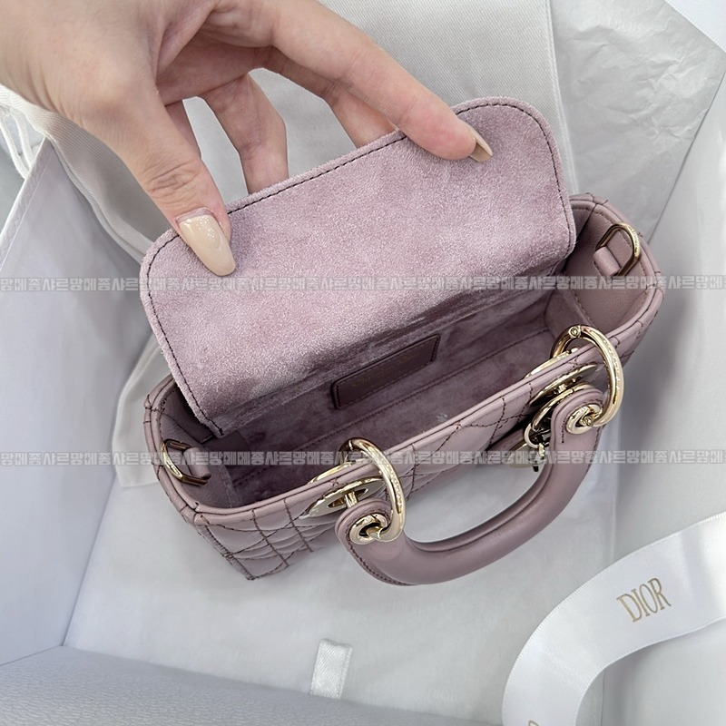 디올레이디디조이백미니백  20260328-162009-006루.jpg