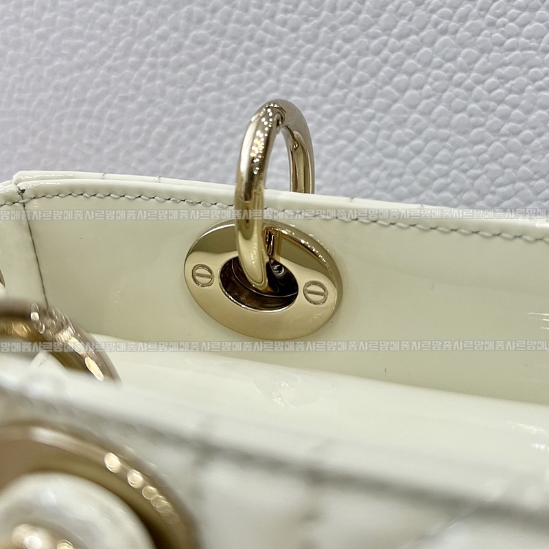 디올레이디디조이백미니백  20260328-162318-012루.jpg